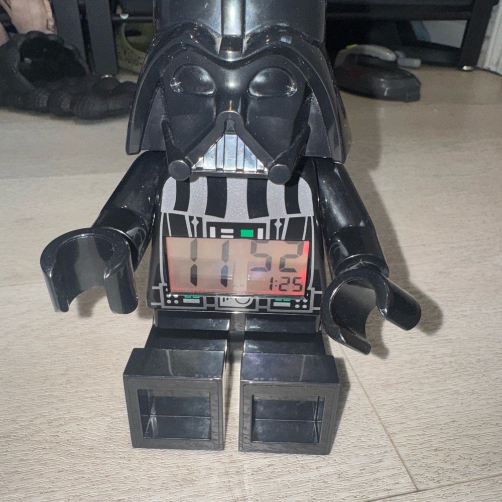 Lego star wars 9" digital alarm clock Darth Vader minifigure